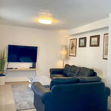 Ferienhaus Dakaj - Einfamilienhaus Lejlighed *